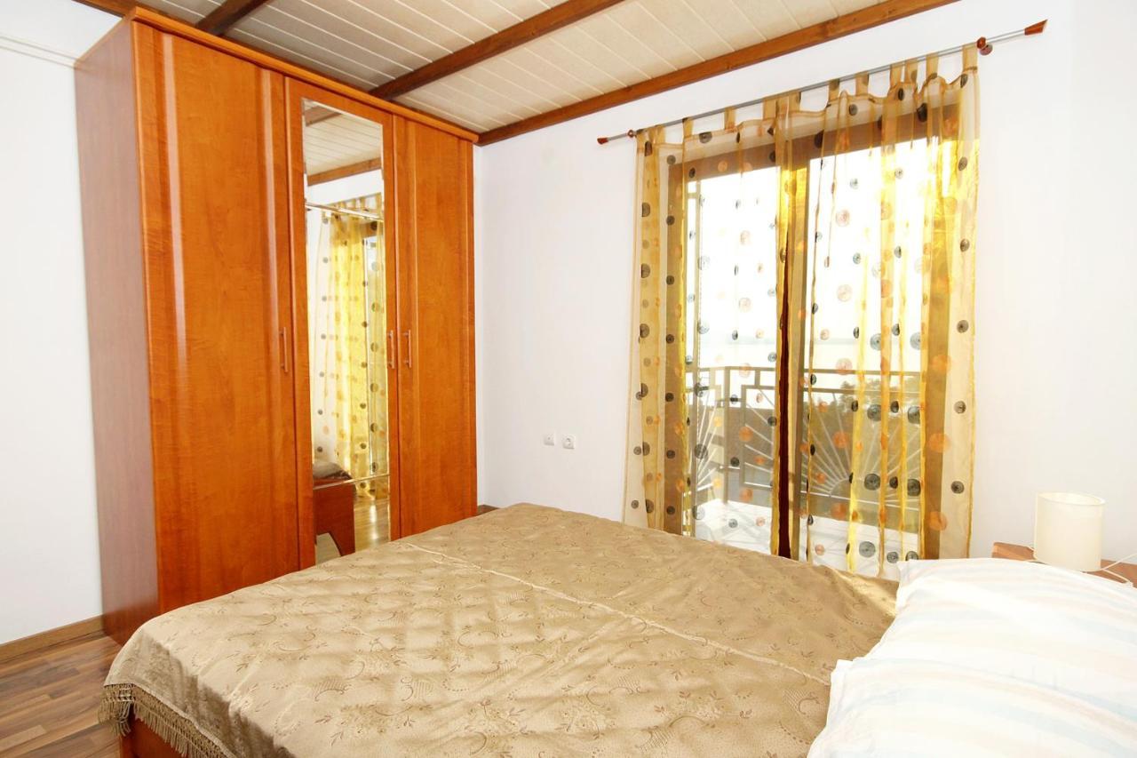 Apartment Klenovica 5580B ภายนอก รูปภาพ