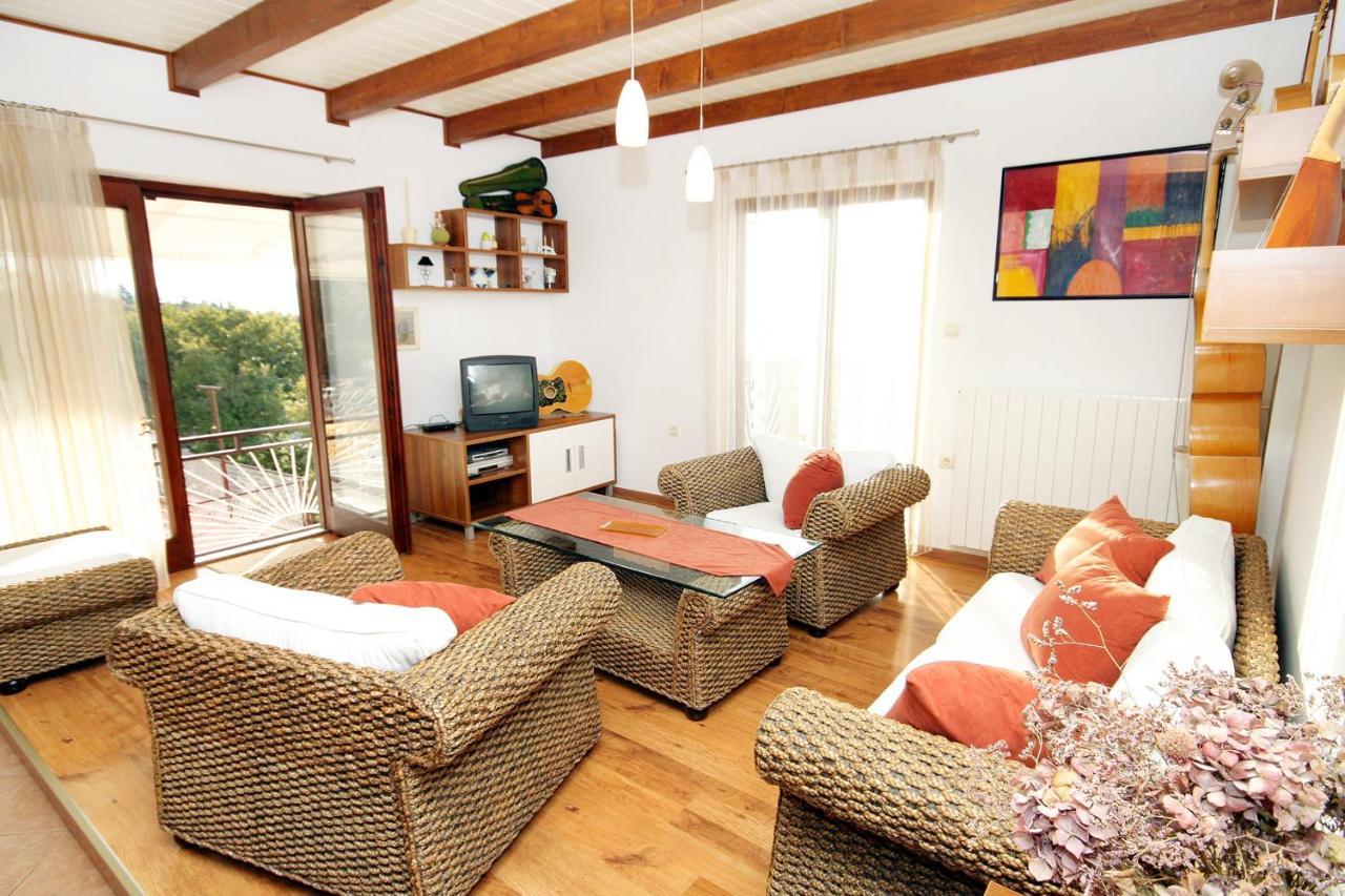 Apartment Klenovica 5580B ภายนอก รูปภาพ