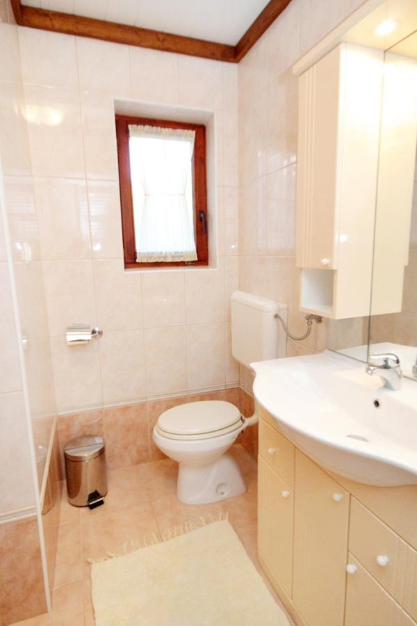 Apartment Klenovica 5580B ภายนอก รูปภาพ